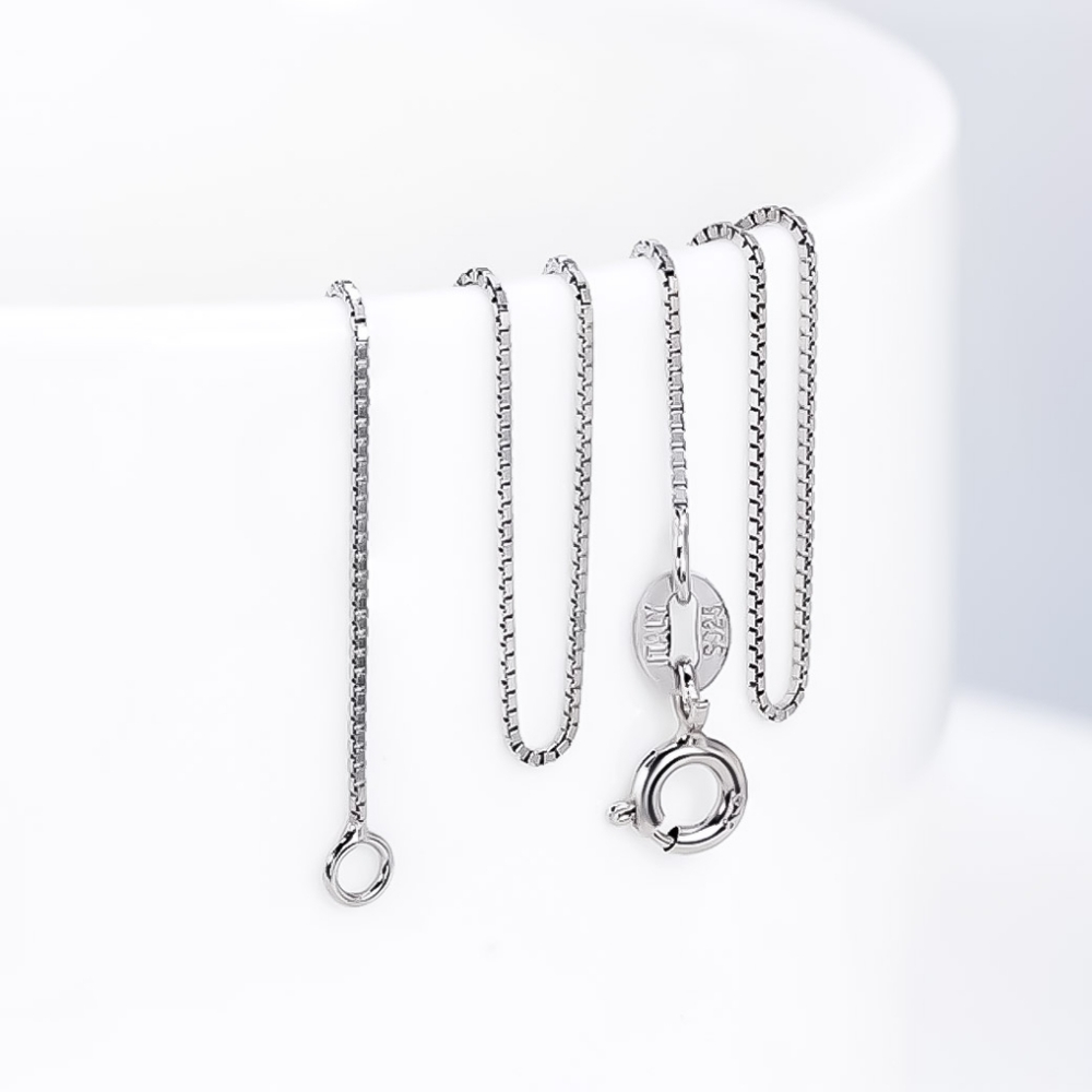 Italy 925 Stamped Sterling Silver Box Chain 16" Necklace - Picture 2 of 3